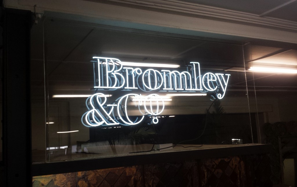 Why Your Business Needs a Neon Sign?